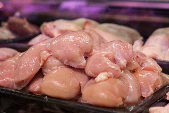 Mercado de frango no Brasil se mantém estável com forte desempenho nas exportações