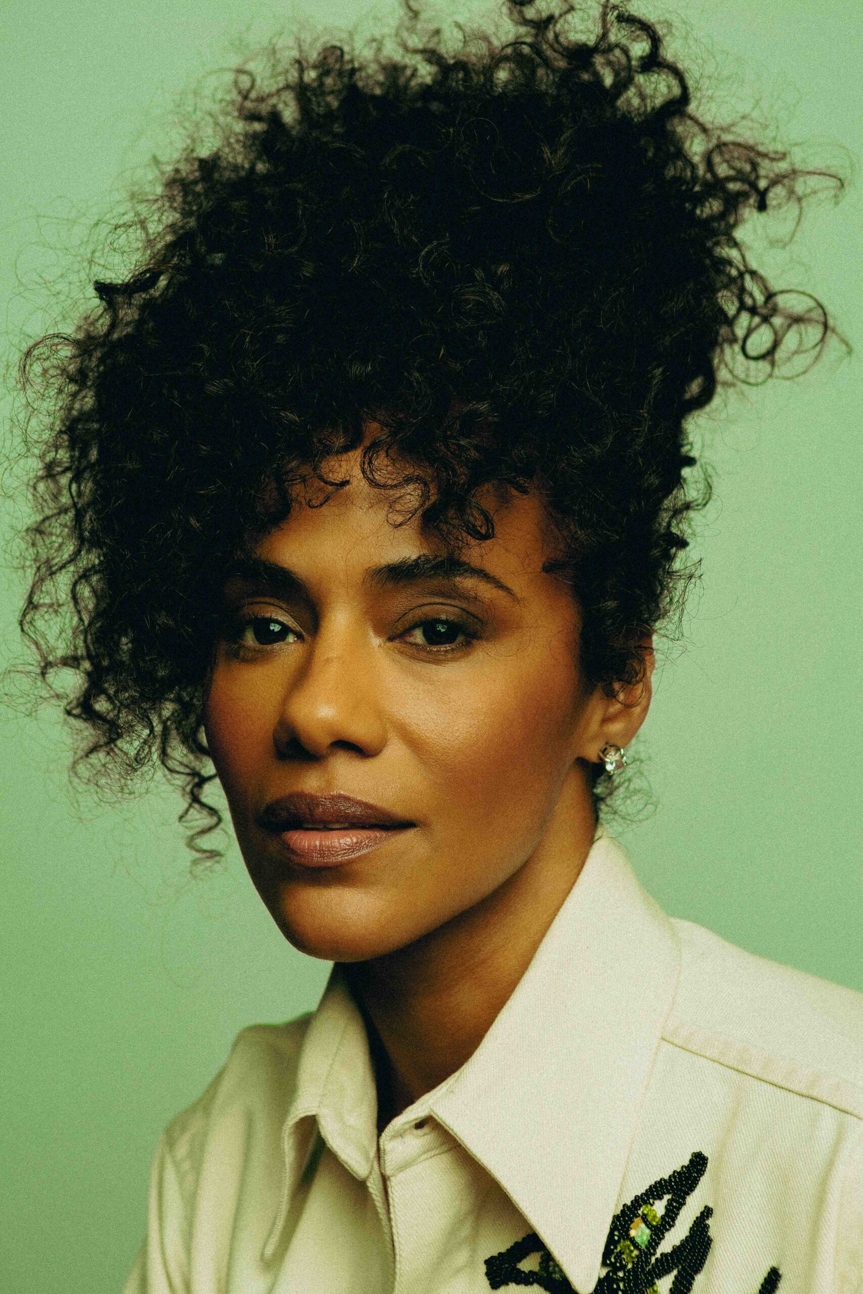 Naruna Costa: "Mulheres negras são mulheres, não figuras" em novo filme "Dolores"