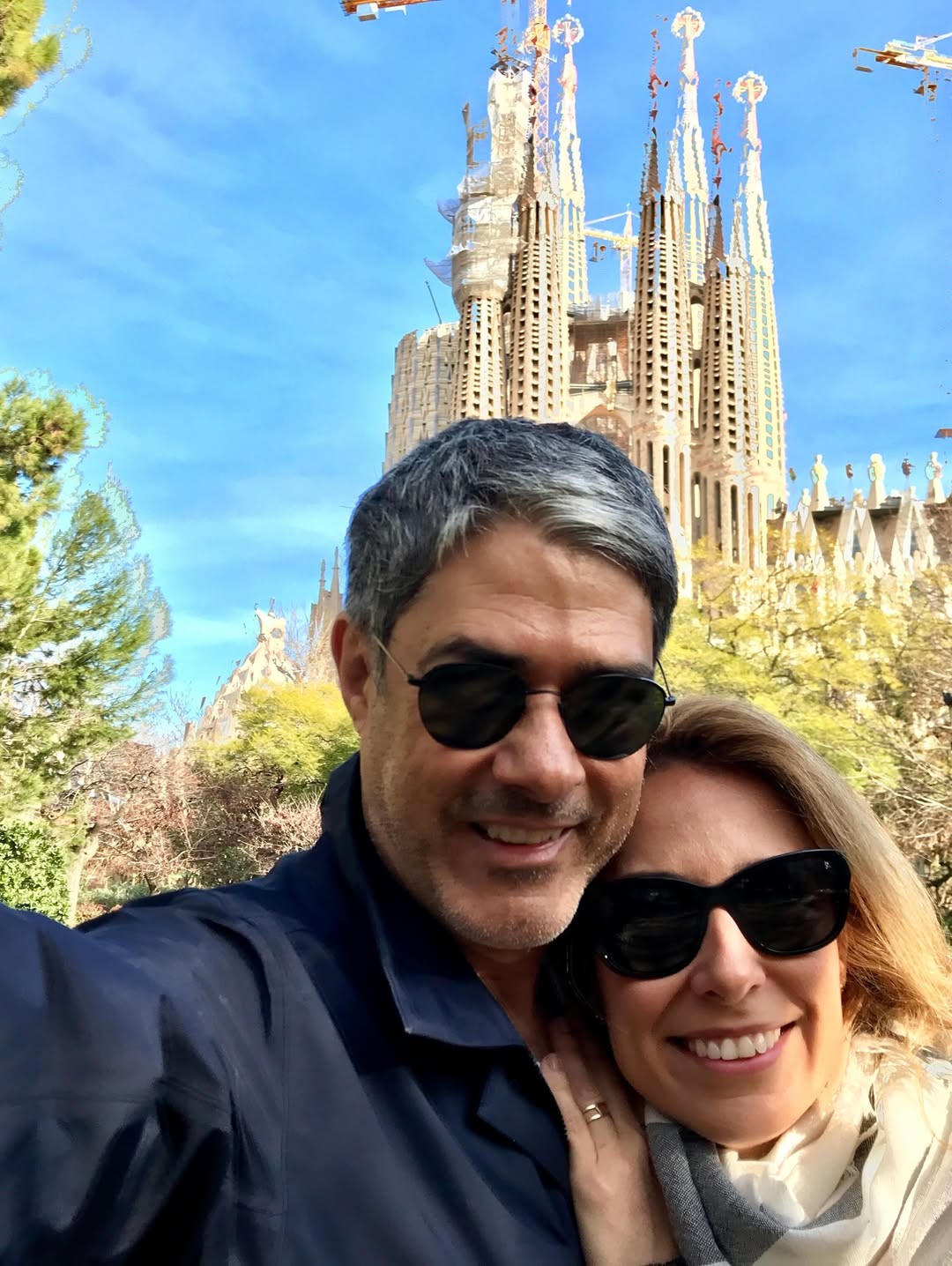 Natasha Dantas celebra conclusão da Sagrada Família com fotos emocionantes