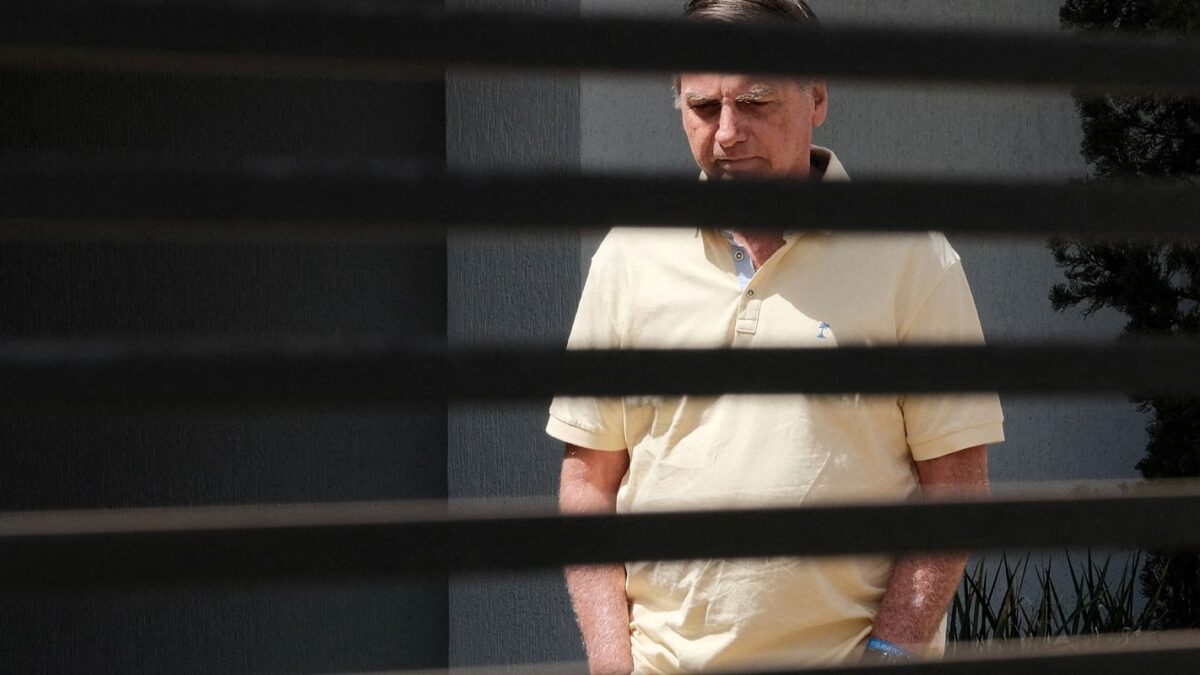 PMDF informa ao STF falha de sinal na tornozeleira de Jair Bolsonaro