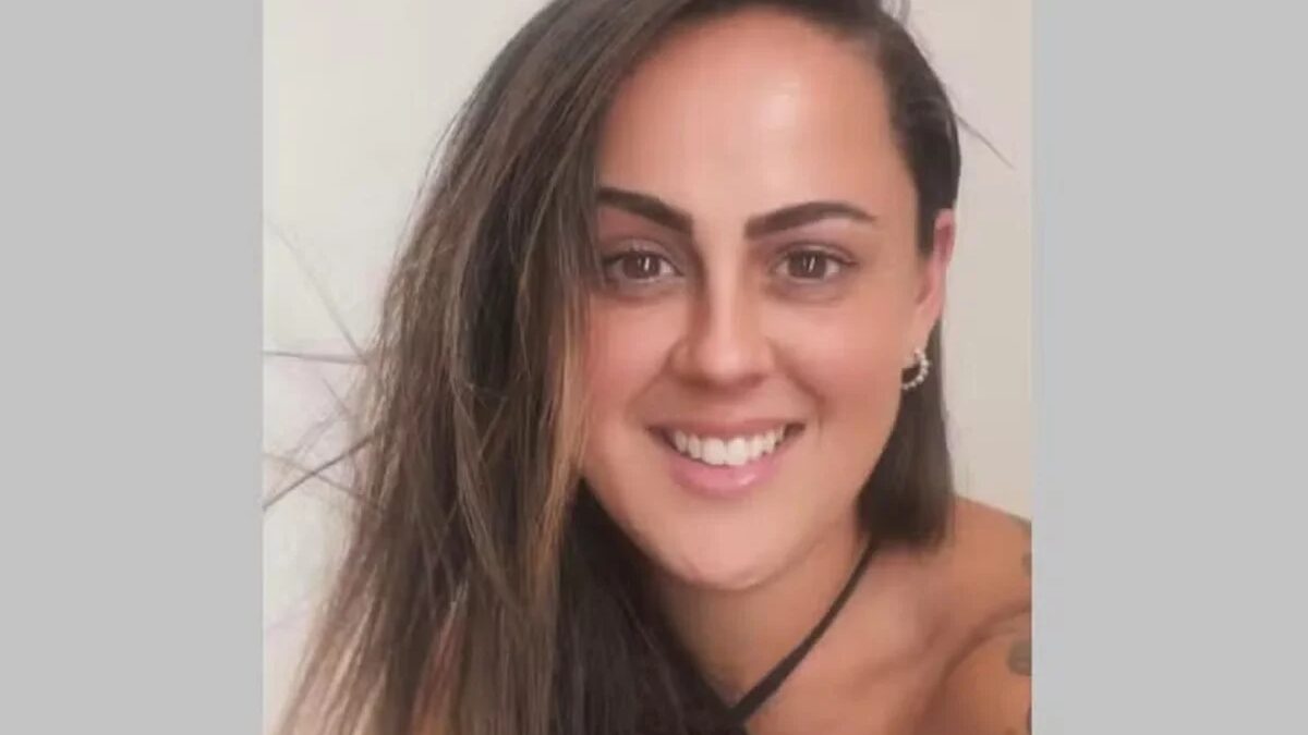 Personal trainer morre após ser atingida por moto em manobras perigosas no RJ
