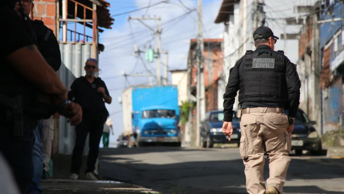 Polícia Civil da Bahia prende 21 membros de grupo criminoso em Águas Claras