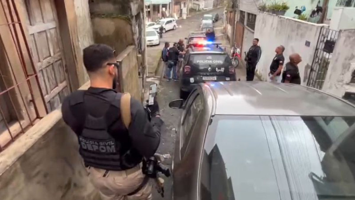 Polícia prende quatro por extorsão a vítimas de encontros em Salvador