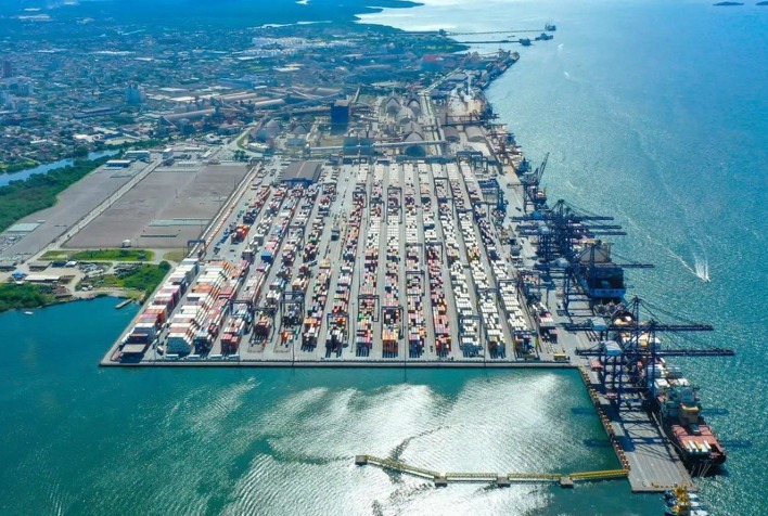 Porto de Paranaguá amplia capacidade e se destaca nas exportações do agronegócio