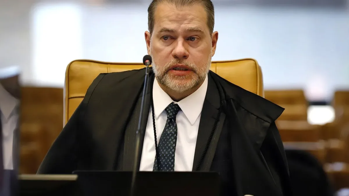 STF suspende julgamento de recursos das big techs sobre responsabilidade por postagens ilegais