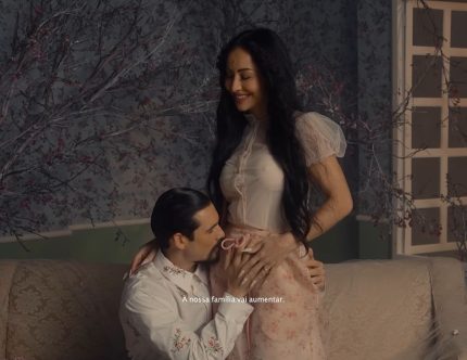 Sabrina Sato e Nicolas Prattes anunciam gravidez e emocionam seguidores