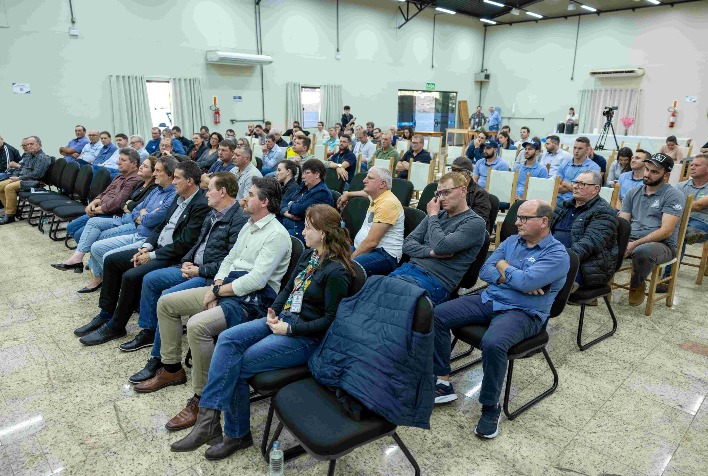 Santa Catarina investe R$ 39,8 milhões e inicia distribuição de sementes de milho