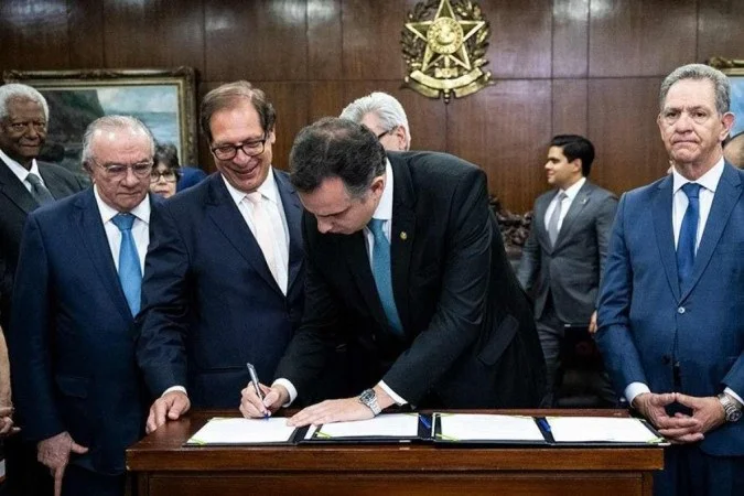 Senado apresenta proposta de atualização do Código Civil com temas polêmicos