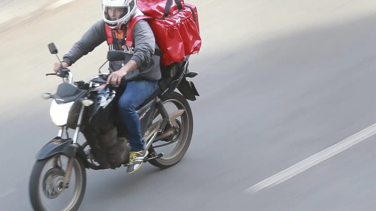 Supremo retoma julgamento sobre vínculo empregatício de motoristas de aplicativos