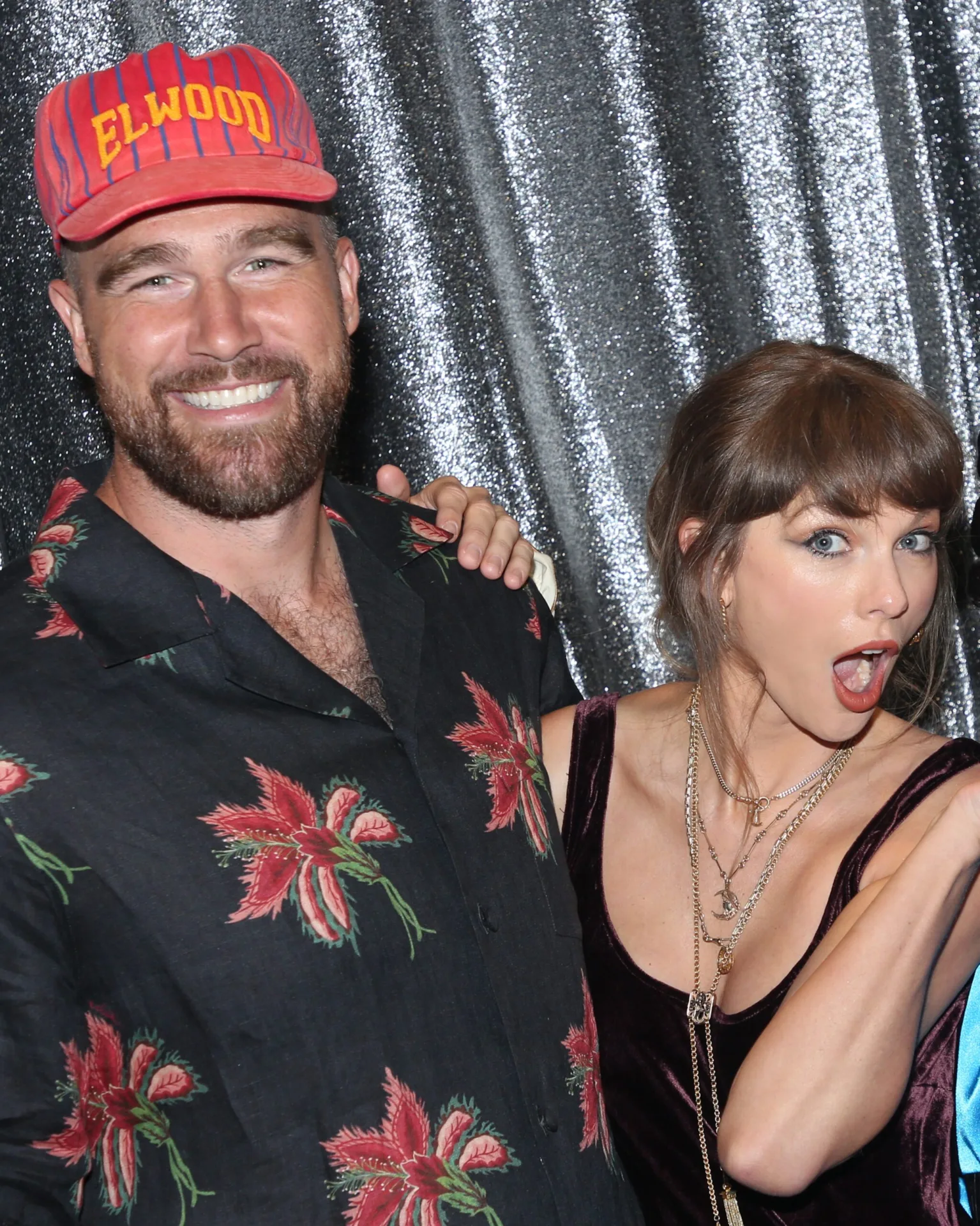 Taylor Swift e Travis Kelce escolhem cerimonialista de Jennifer Lawrence para casamento
