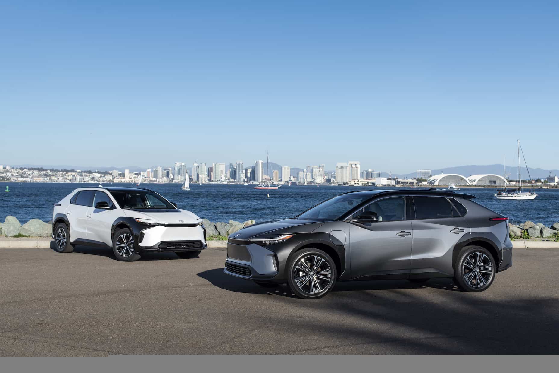 Toyota lança bZ4x, seu primeiro SUV elétrico no Brasil, por R$ 419 mil