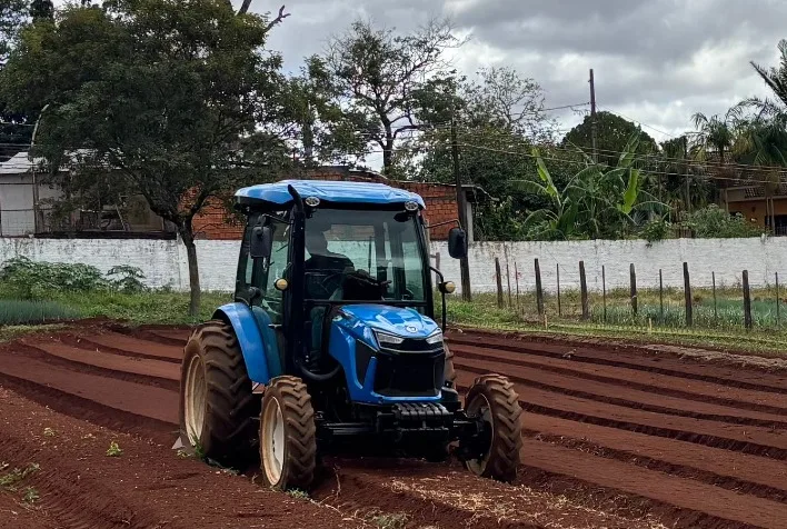 Tratores vocacionados impulsionam mecanização e rentabilidade na horticultura brasileira