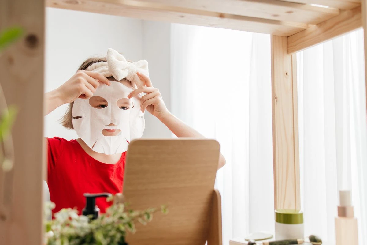 Cosmeticorexia: o perigo da obsessão precoce pelo skincare em meninas