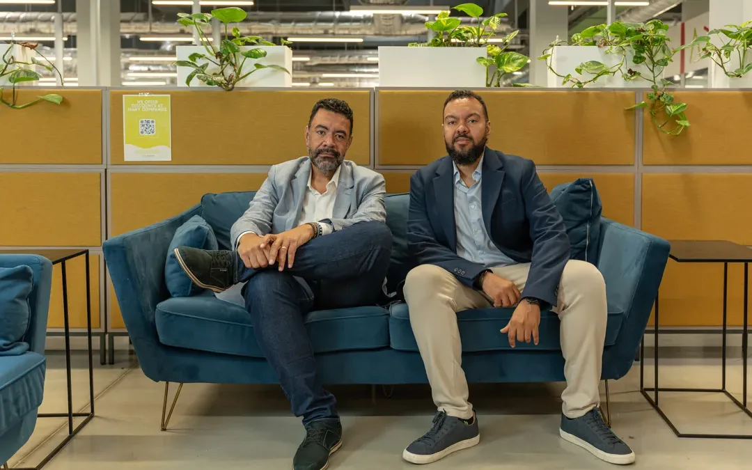 AENVO lança plataforma de IA conversacional no Brasil com foco em voz e biometria