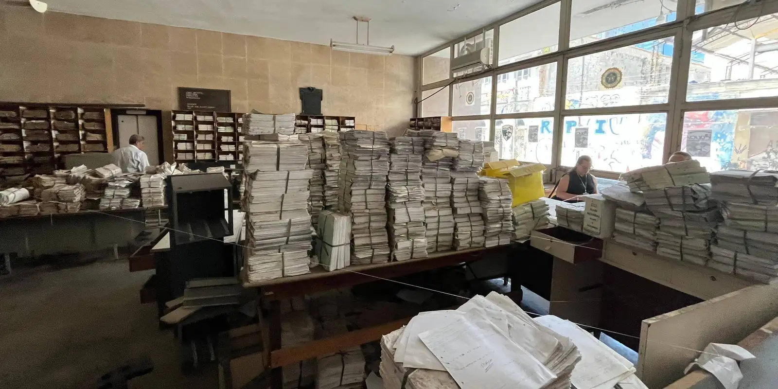 Acervo histórico do antigo IML do Rio é retirado para preservação e pesquisa