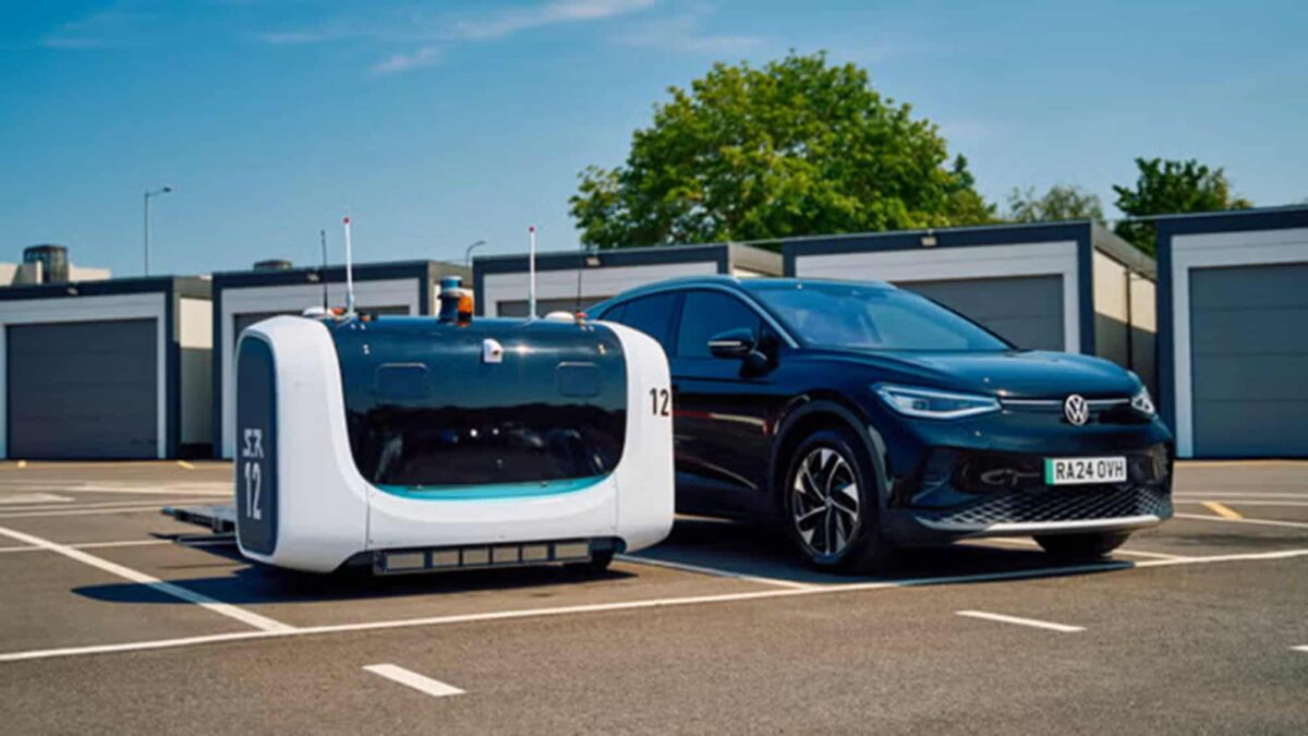 Aeroporto de Londres Gatwick inaugura estacionamento robótico para passageiros