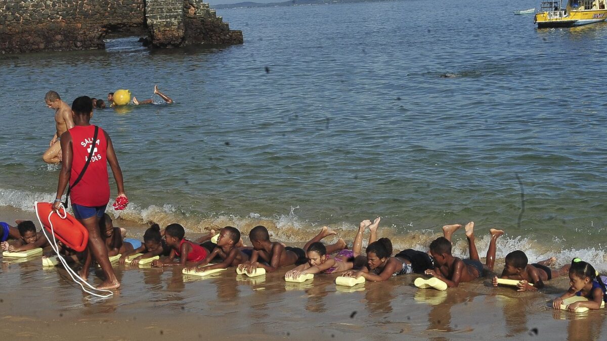 Afogamentos são a segunda maior causa de morte de crianças no Brasil, alerta Sobrasa