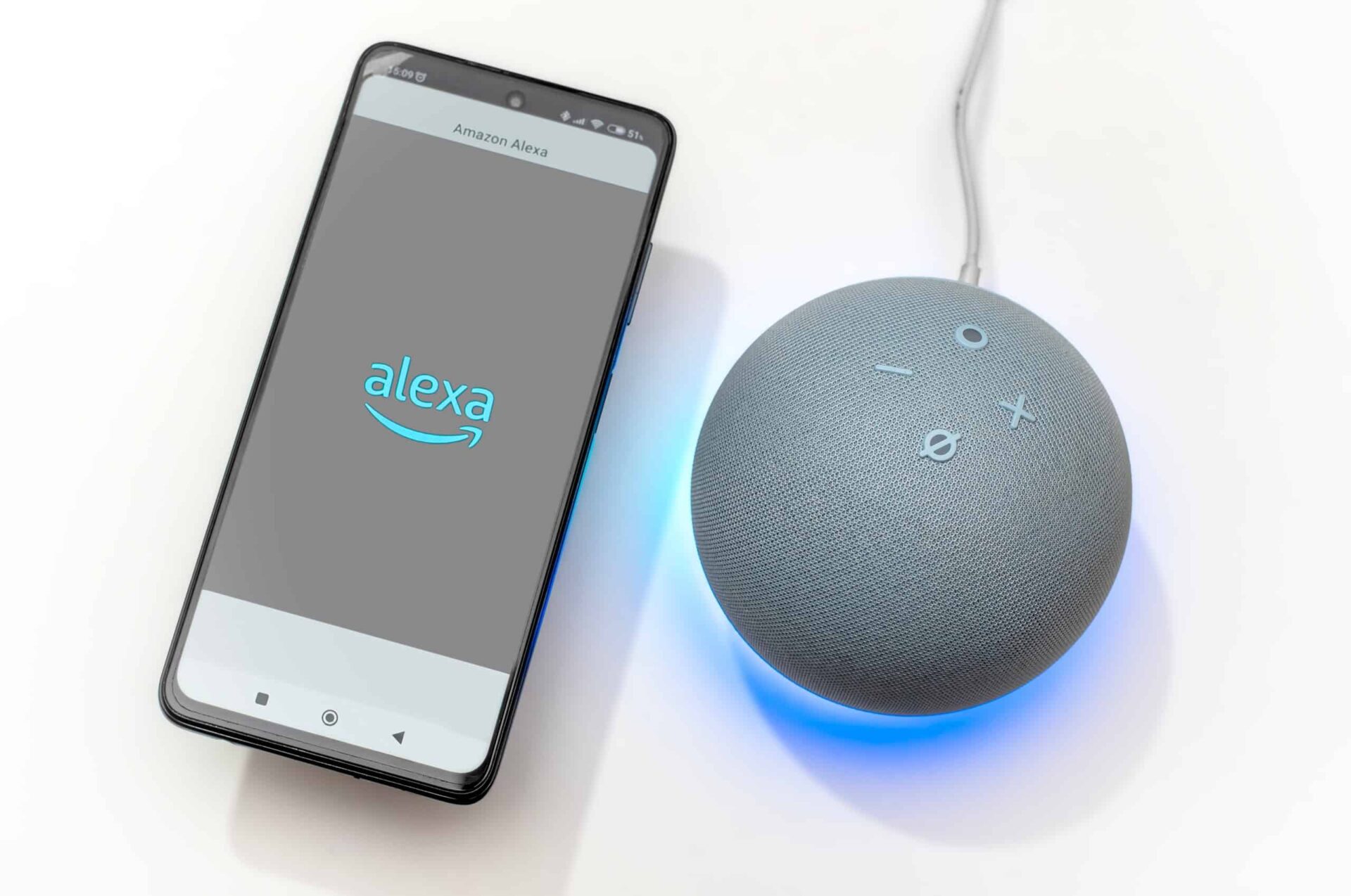 Amazon atualiza Alexa+ para executar comandos complexos em dispositivos inteligentes