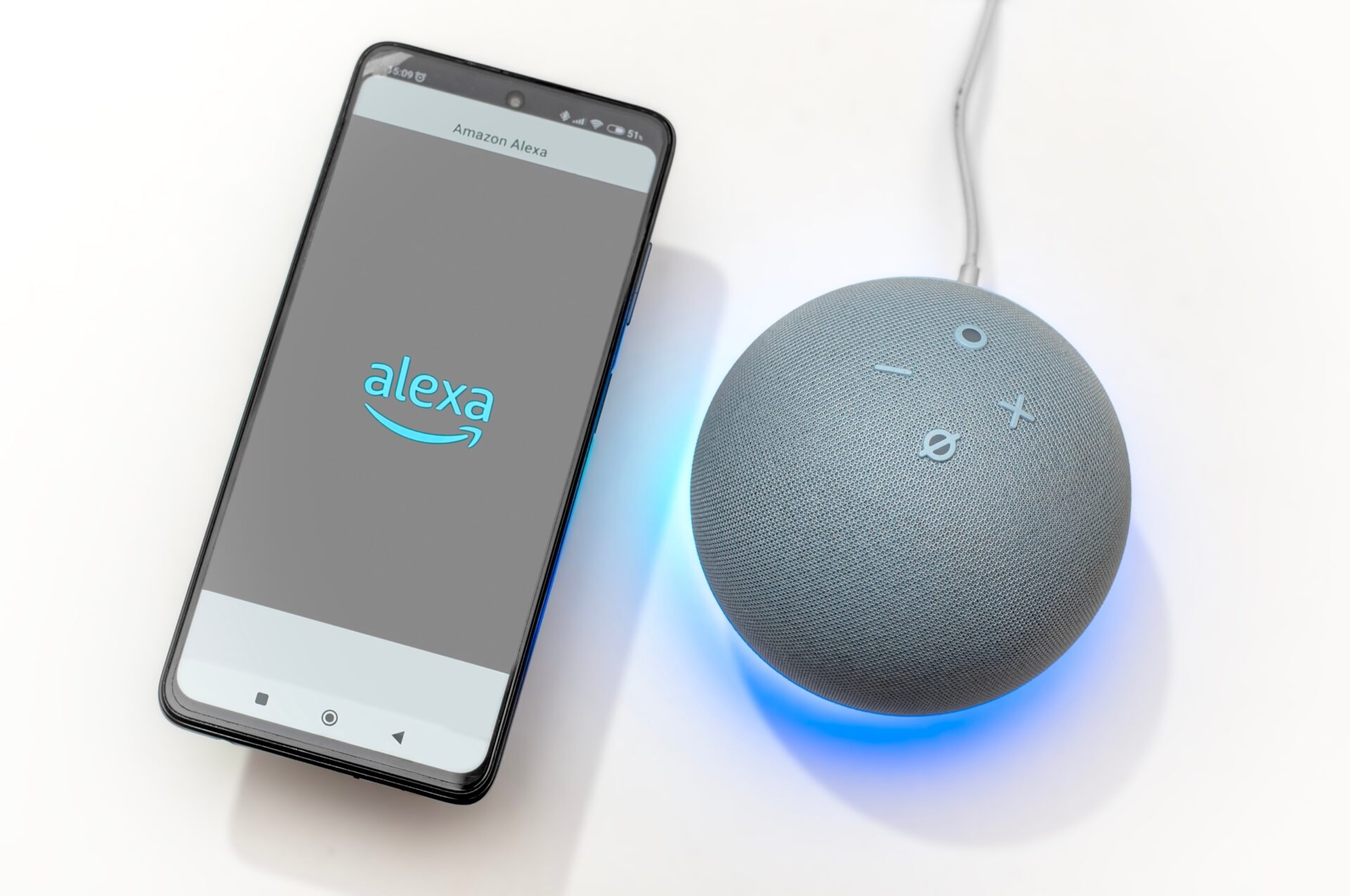 Amazon investe mais de R$ 516 milhões para tornar a Alexa a mais inteligente da história