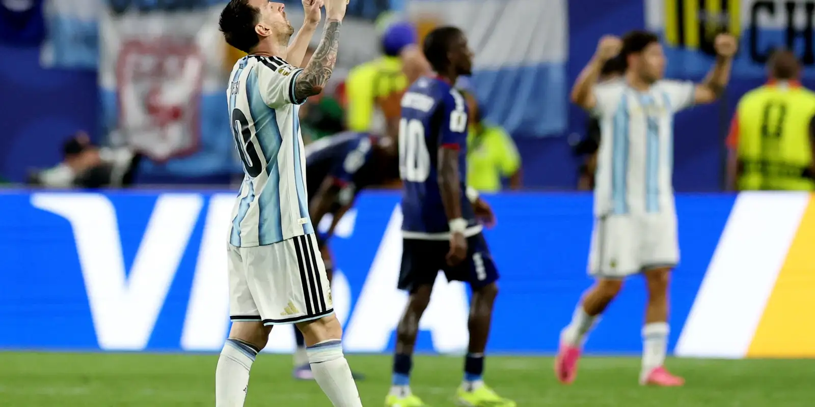 Argentina supera Cabo Verde em jogo emocionante e avança às oitavas da Copa do Mundo