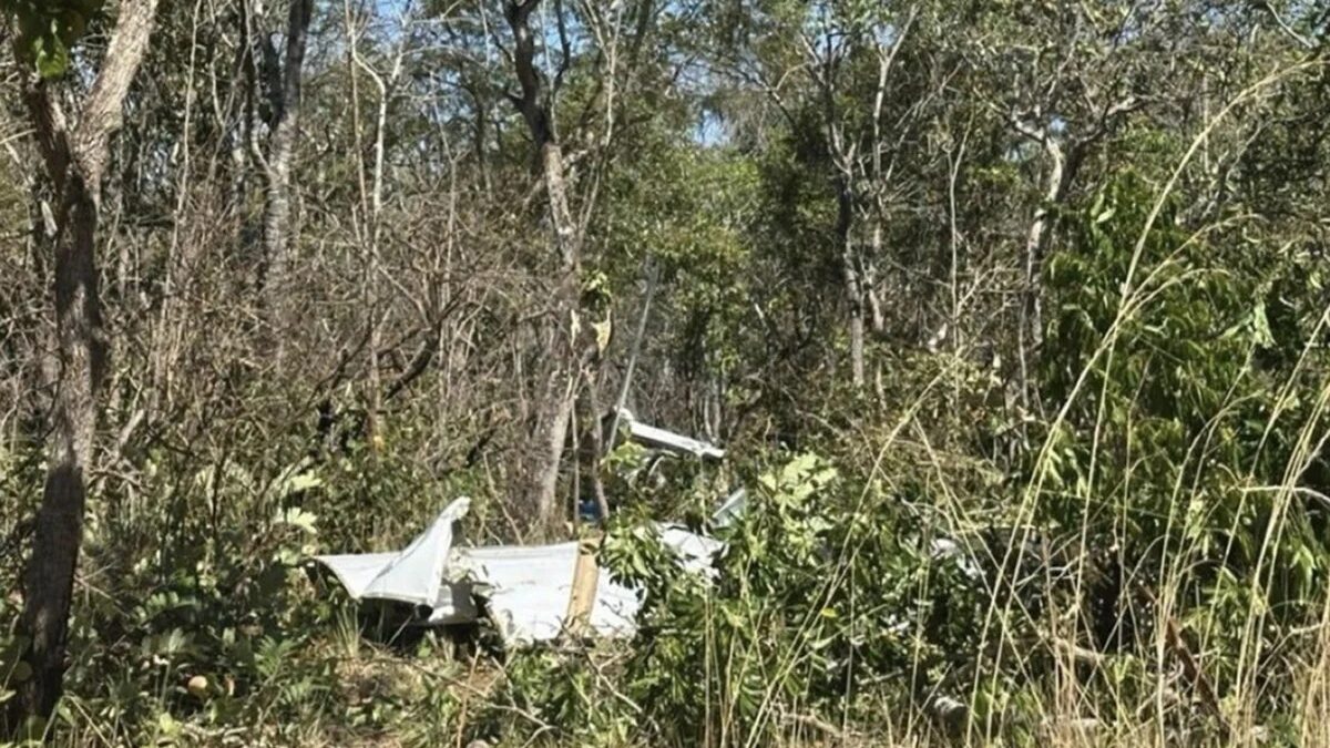 Avião cai em Palmas, Tocantins, e deixa dois mortos na zona rural