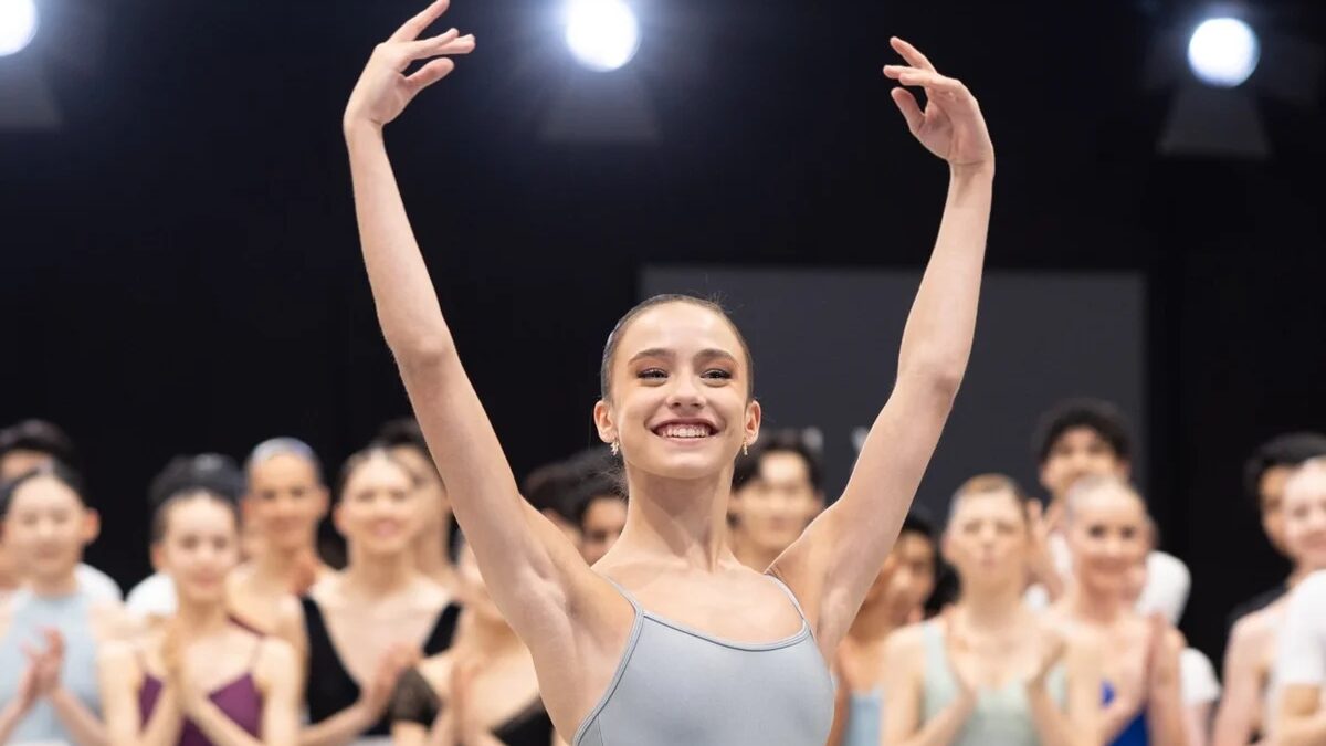 Bailarina Pietra Rêgo, de 15 anos, conquista prêmio na Copa do Mundo de Balé na Suíça