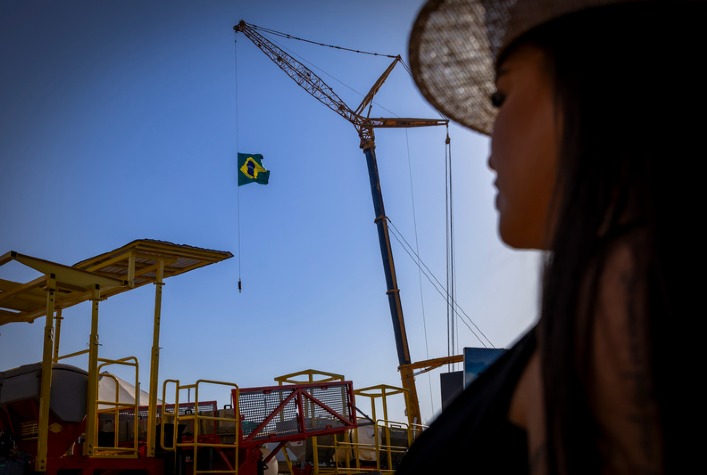 Bioenergia avança no Brasil com gasolina E32 e promete crescimento no setor sucroenergético