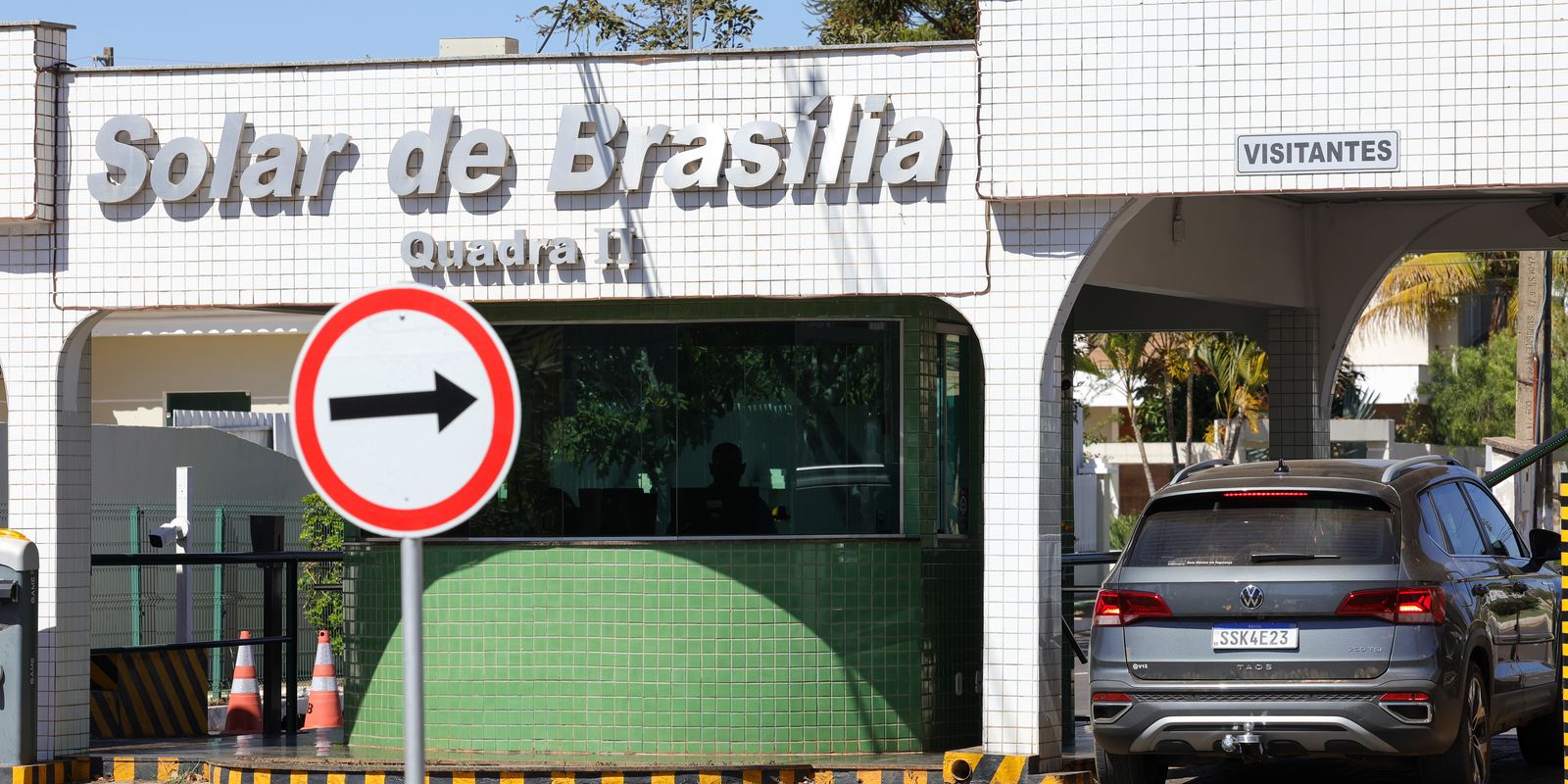 Bolsonaro recorre para anular proibição de visitas durante prisão domiciliar