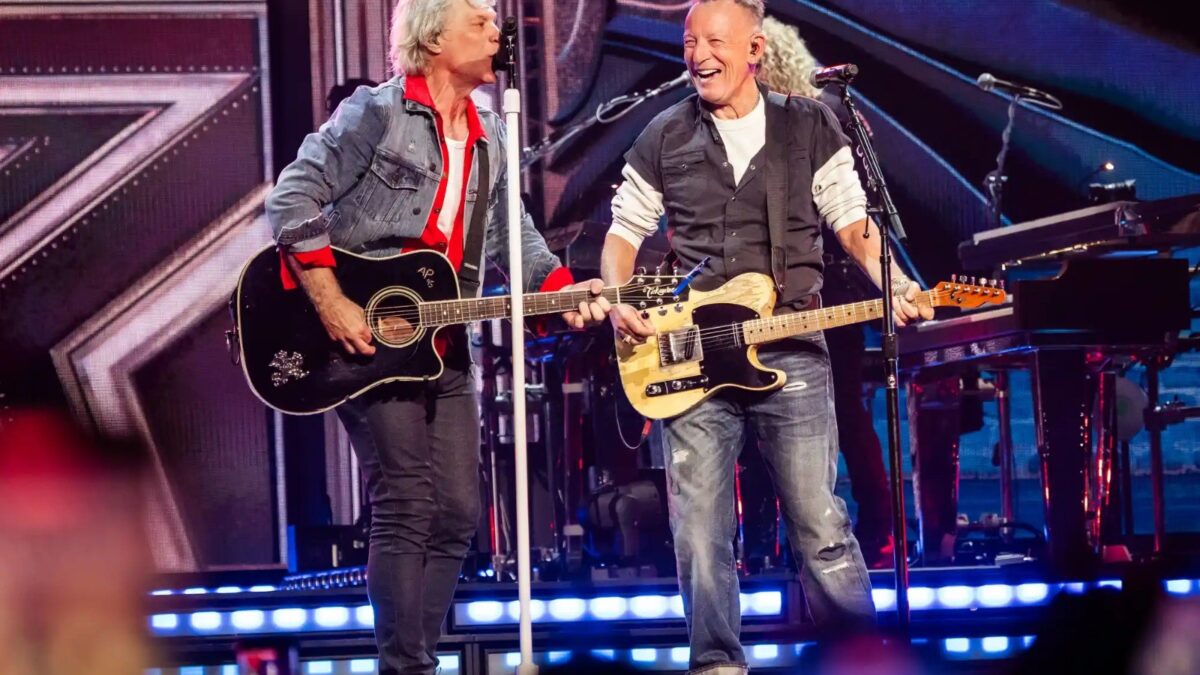 Bon Jovi encerra temporada no Madison Square Garden com Bruce Springsteen no palco
