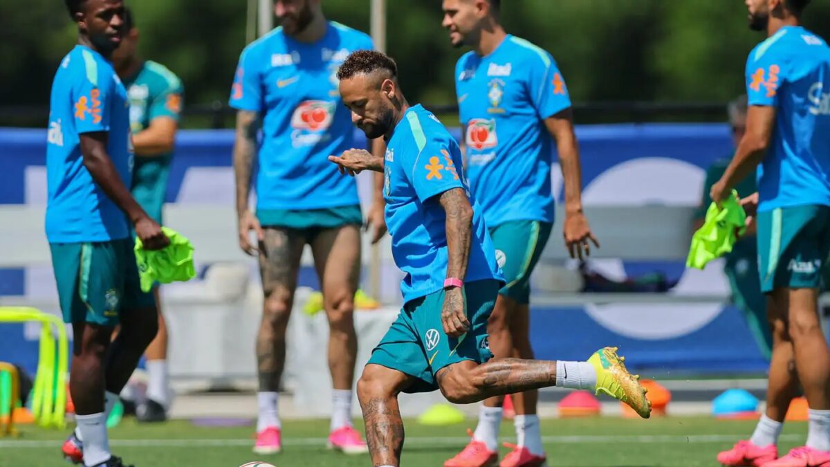 Brasil intensifica treinos sob calor de 34ºC para duelo contra Noruega nas oitavas da Copa