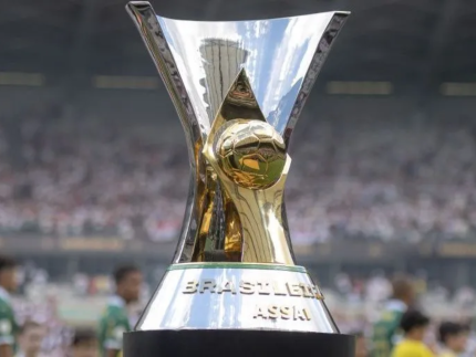 Brasileirão retorna nesta quinta com cinco partidas após pausa da Copa do Mundo
