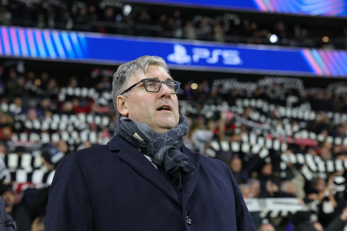 CEO do Frankfurt critica preços da Copa de 2026 e alerta para exclusão no futebol