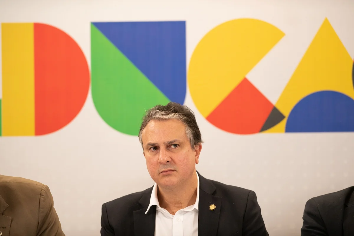 Camilo Santana deve ser eleito líder do PT no Senado na próxima terça-feira