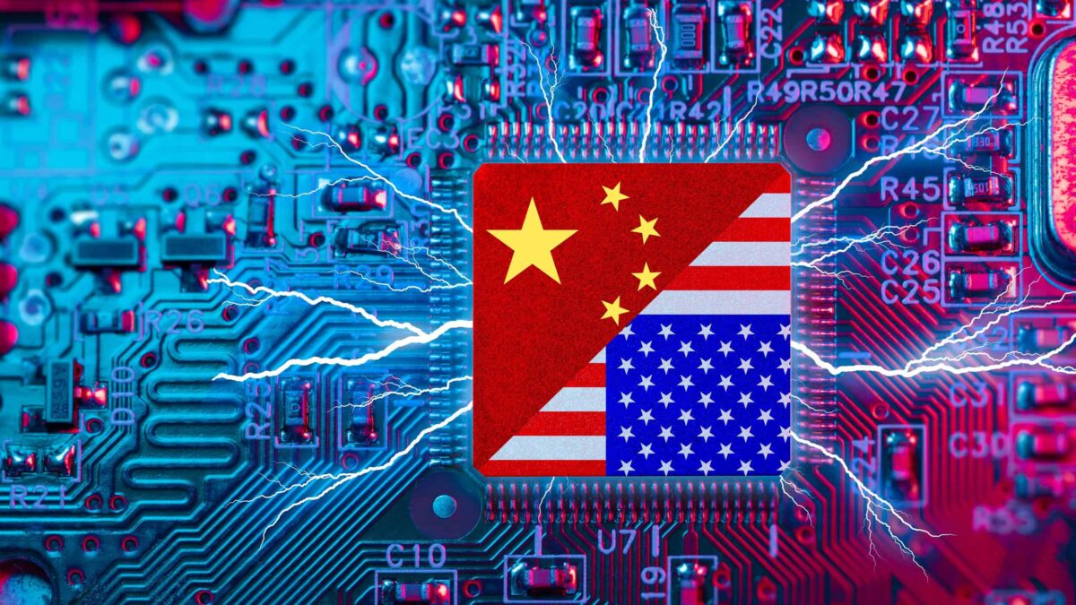 China e EUA se acusam de roubo de tecnologia em disputa pela IA