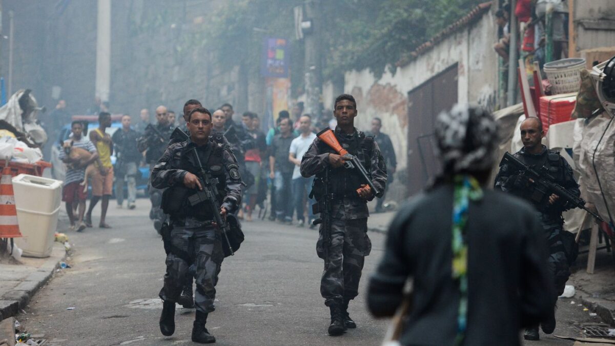 Classificação de PCC e CV como terroristas pode favorecer crime, alerta secretário