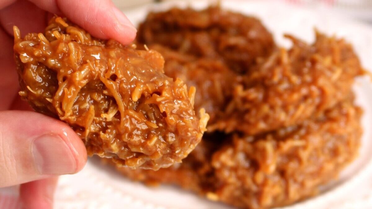 Cocada cremosa de colher: receita rápida para adoçar o seu dia
