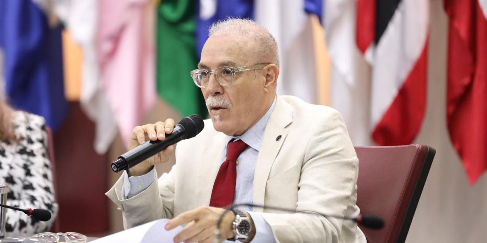 Conselheiro propõe que empresas paguem por apoio à ditadura militar no Brasil