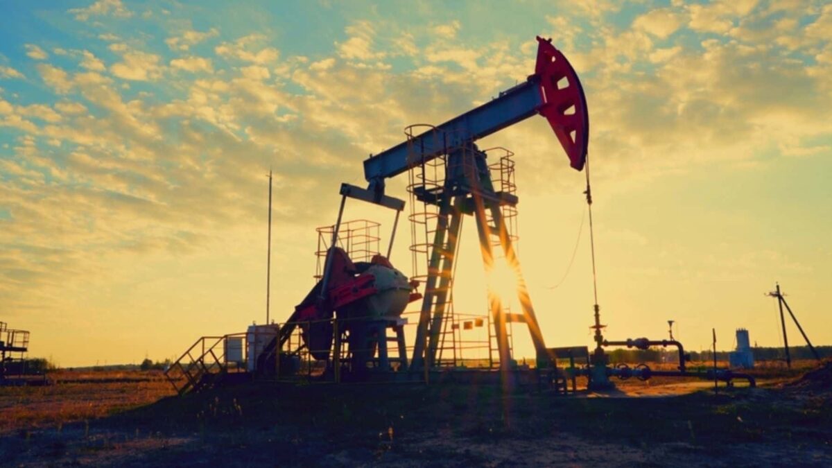 Crise do petróleo impulsiona vendas de veículos elétricos a recordes globais