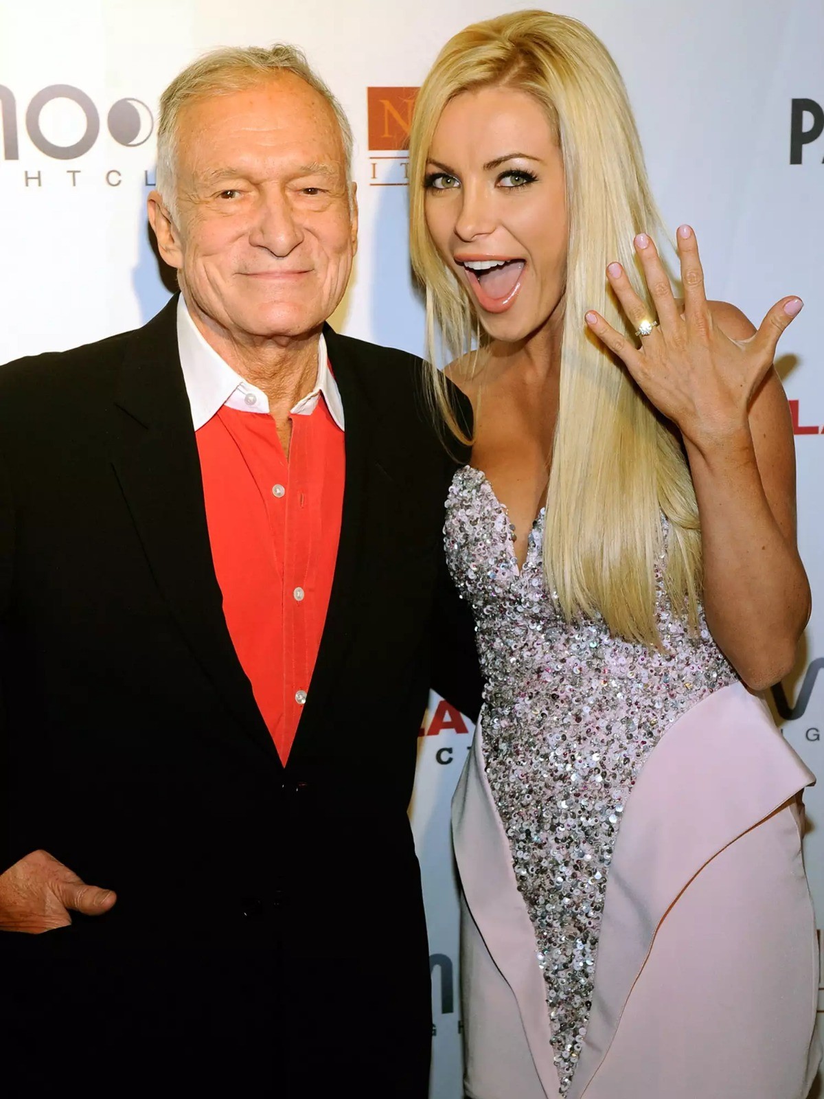 Crystal Harris se arrepende de casamento com Hugh Hefner e resgata seu valor pessoal