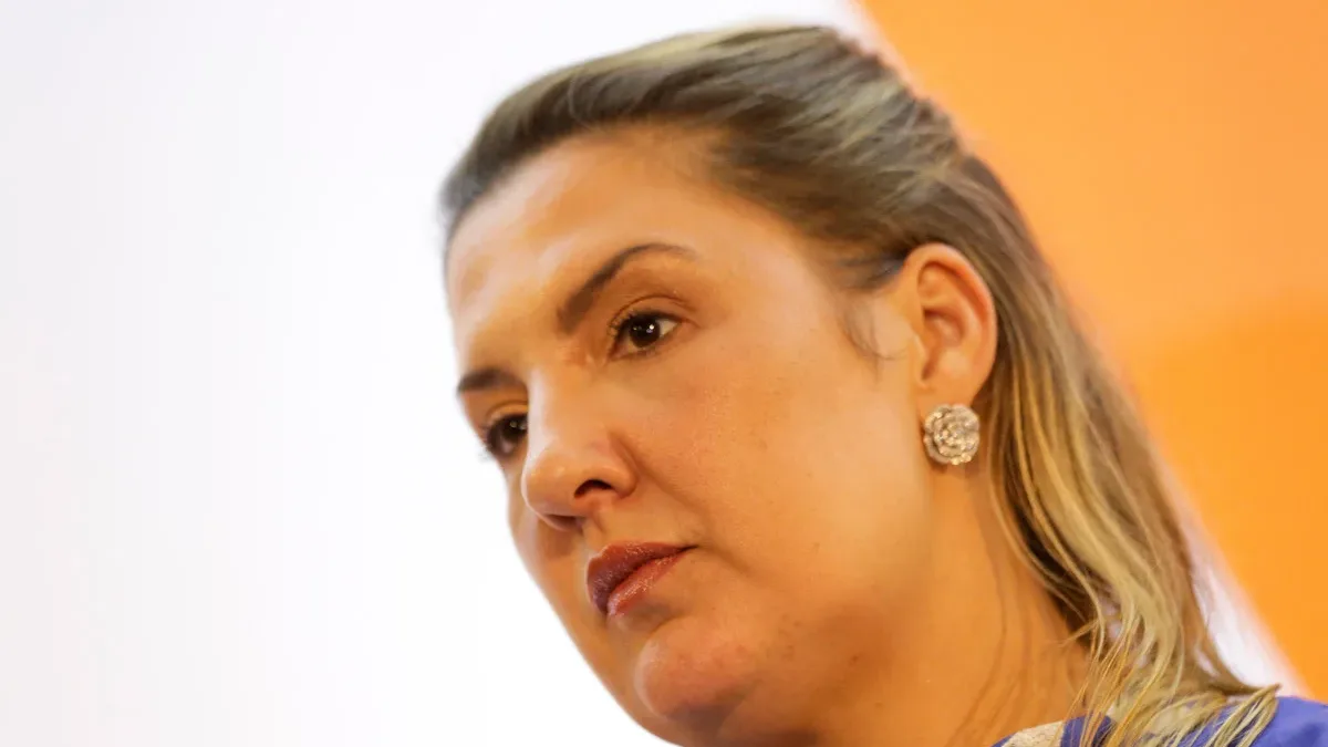 Daniella Marques, cotada para vice de Flávio Bolsonaro, defende: "Mulher de direita não é submissa"