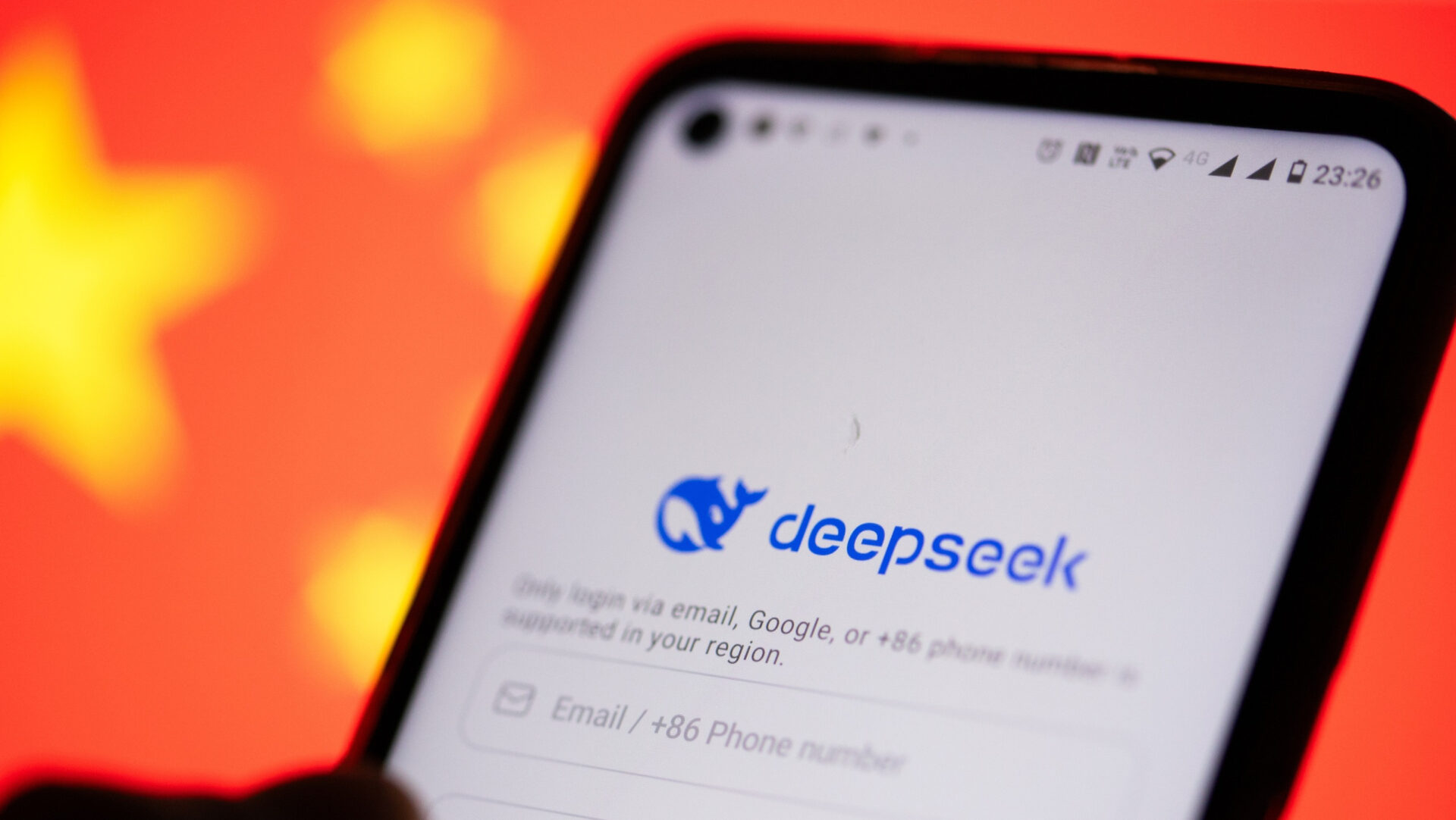 DeepSeek desenvolve chip próprio para IA e desafia gigantes do setor