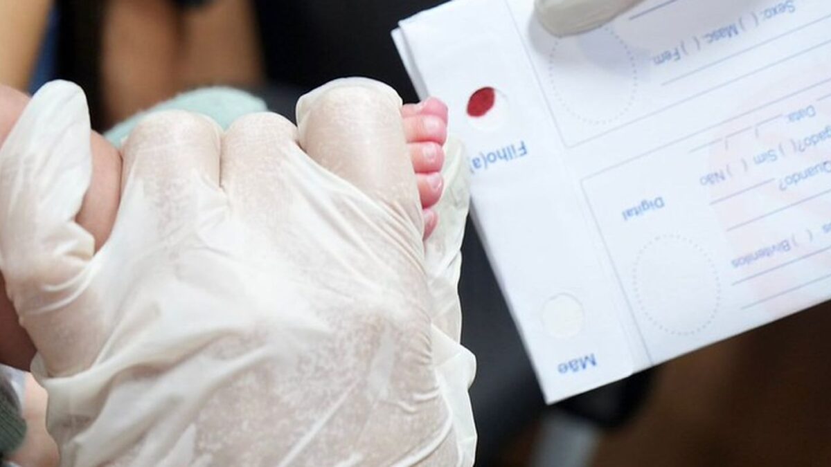 Defensoria do Rio realiza campanha de paternidade com exames de DNA no metrô