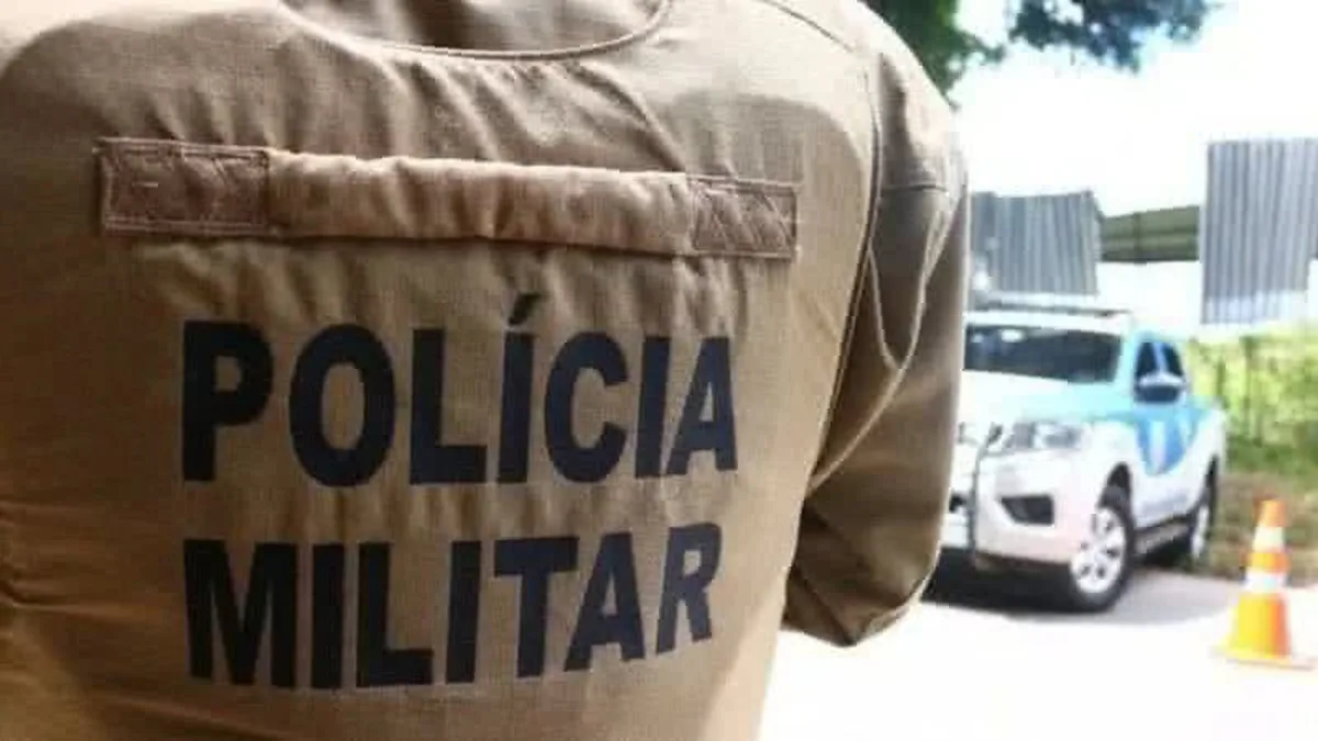 Dois policiais são feridos a tiros durante operação na Vila Canária, em Salvador