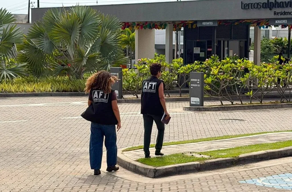 Doméstica é resgatada em condomínio de luxo no Ceará após 55 anos sem salário