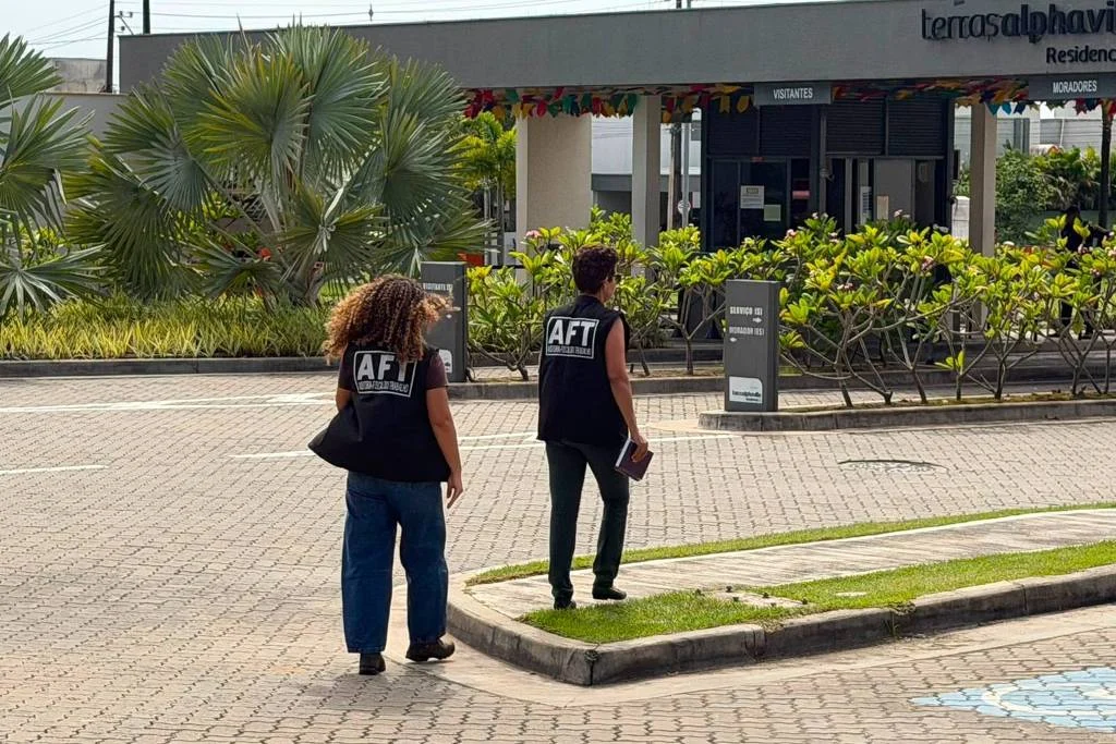 Doméstica é resgatada em condomínio de luxo no Ceará após 55 anos sem salário