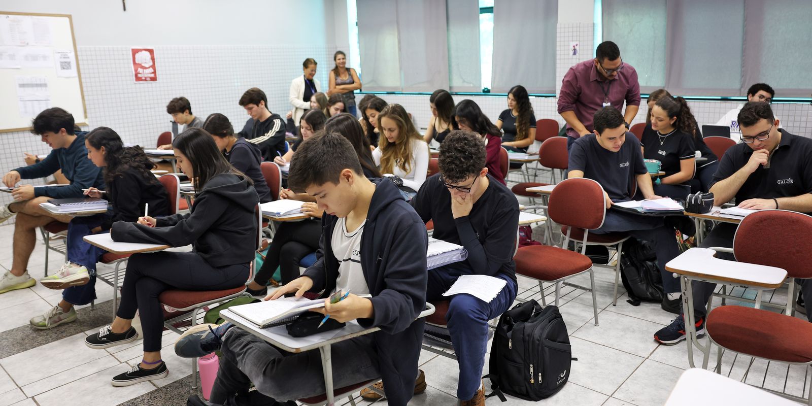 Educação financeira é aprovada para o currículo do ensino fundamental e médio