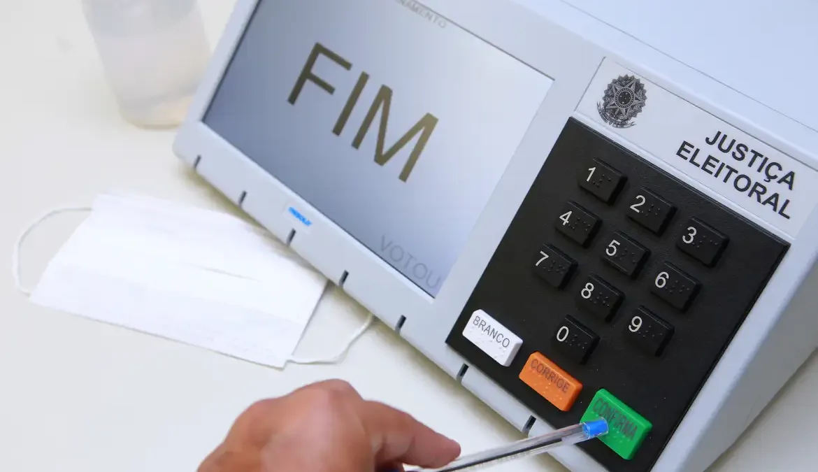 ElevenLabs e TSE se unem para combater clonagem de voz nas eleições de 2026