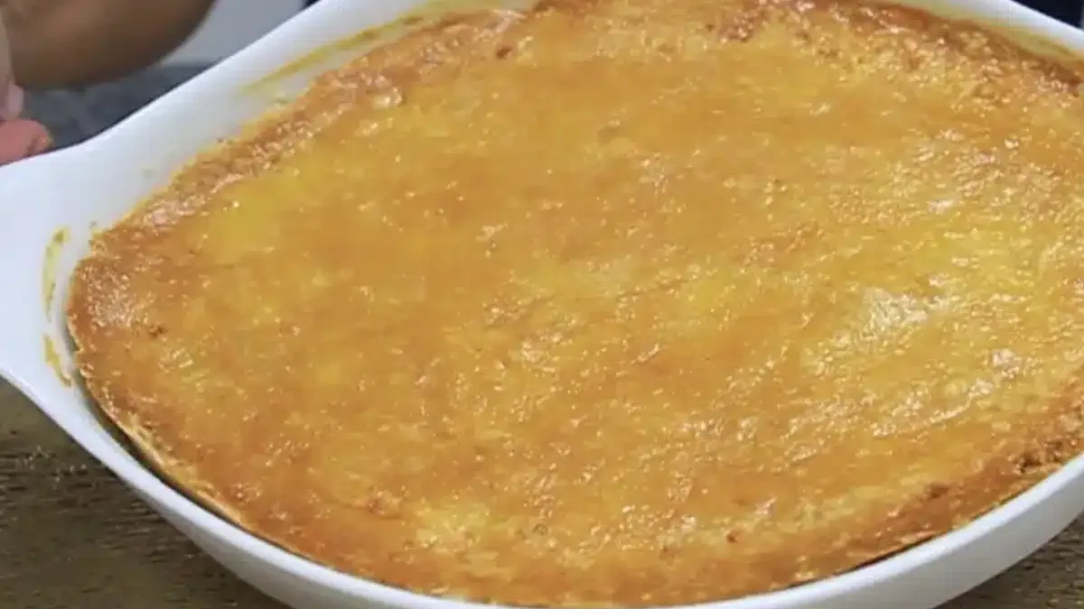 Empadão de frango cremoso desmancha na boca e é fácil de fazer