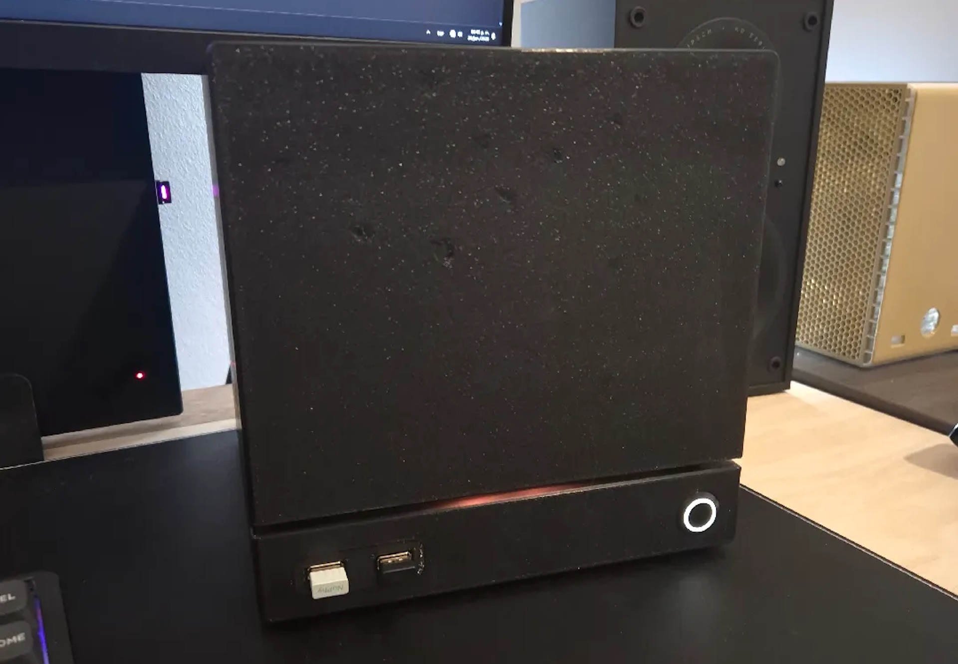 Engenheiro da AMD cria Steam Machine com impressão 3D e faz sucesso entre gamers