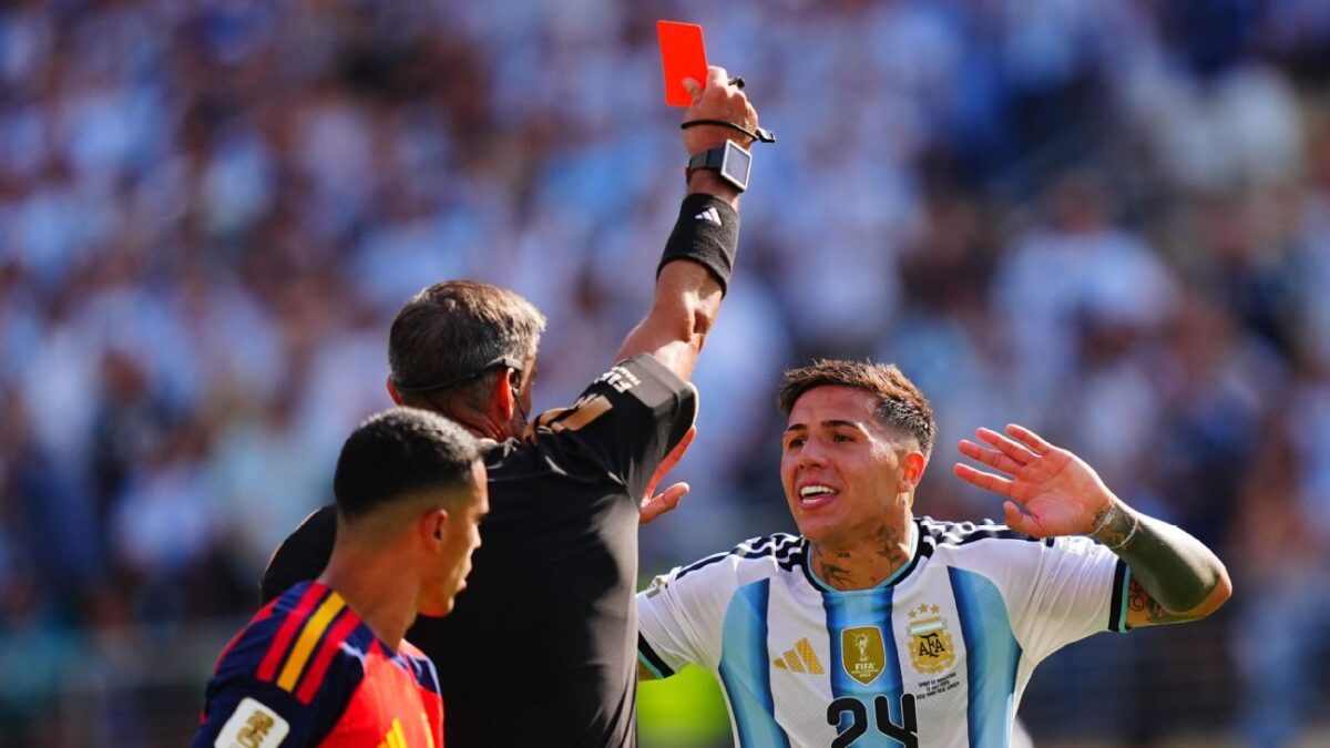 Enzo Fernández se pronuncia após derrota da Argentina na final da Copa do Mundo